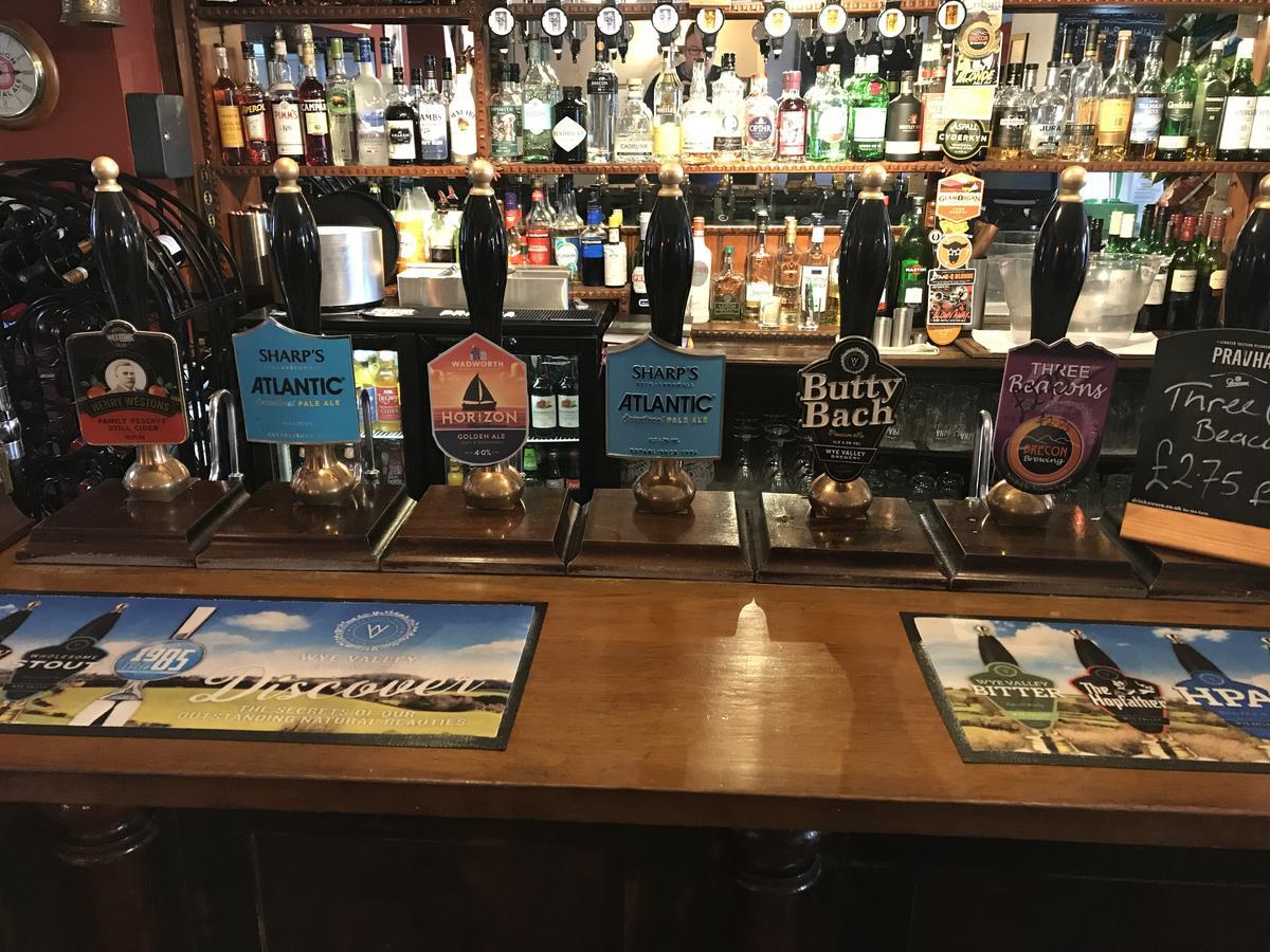 The New Court Inn Usk Εξωτερικό φωτογραφία