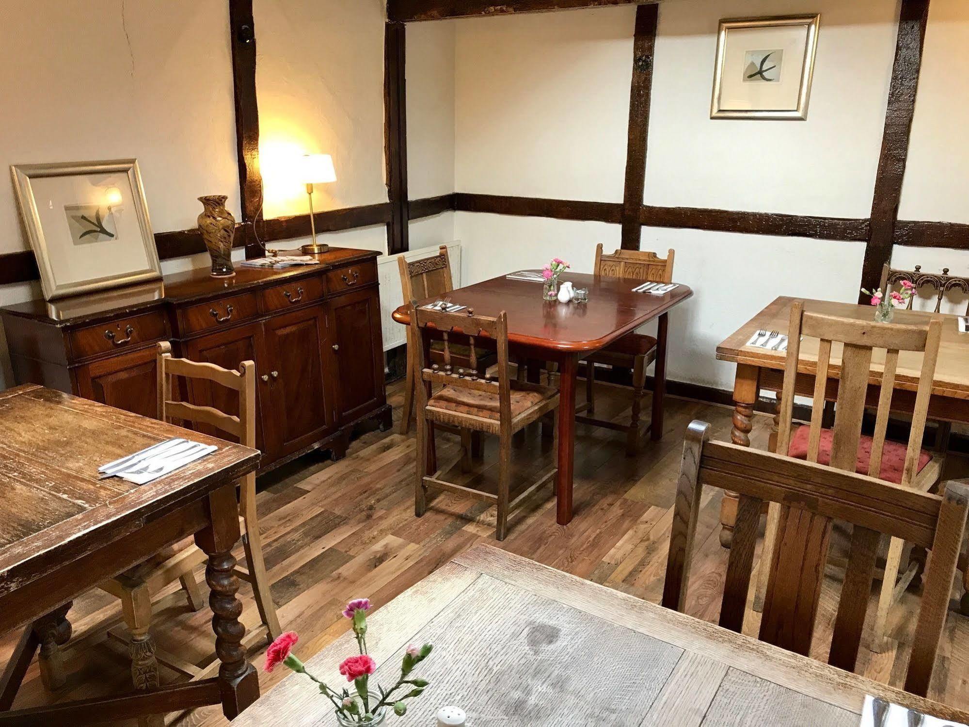 The New Court Inn Usk Εξωτερικό φωτογραφία
